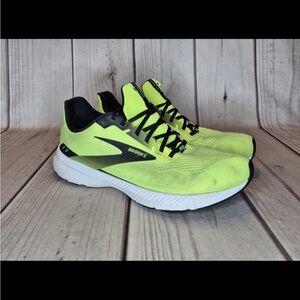 Brooks Men's Size 13D Neon Yellow Launch Road Running Gym Shoes 1103581D774